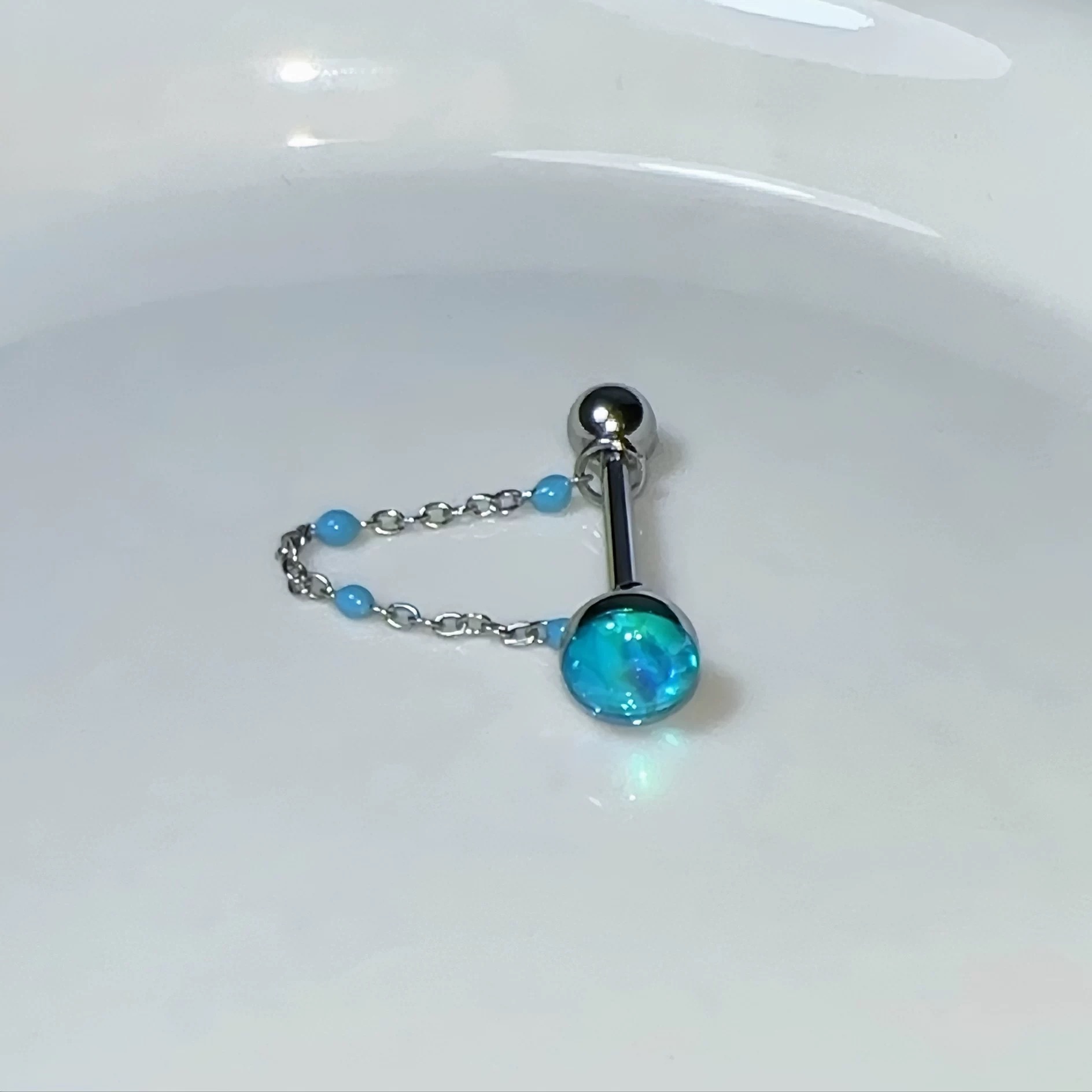 1Pc High-Quality Trendy Blue G - đánh giá và giá Body Jewelry High Quality