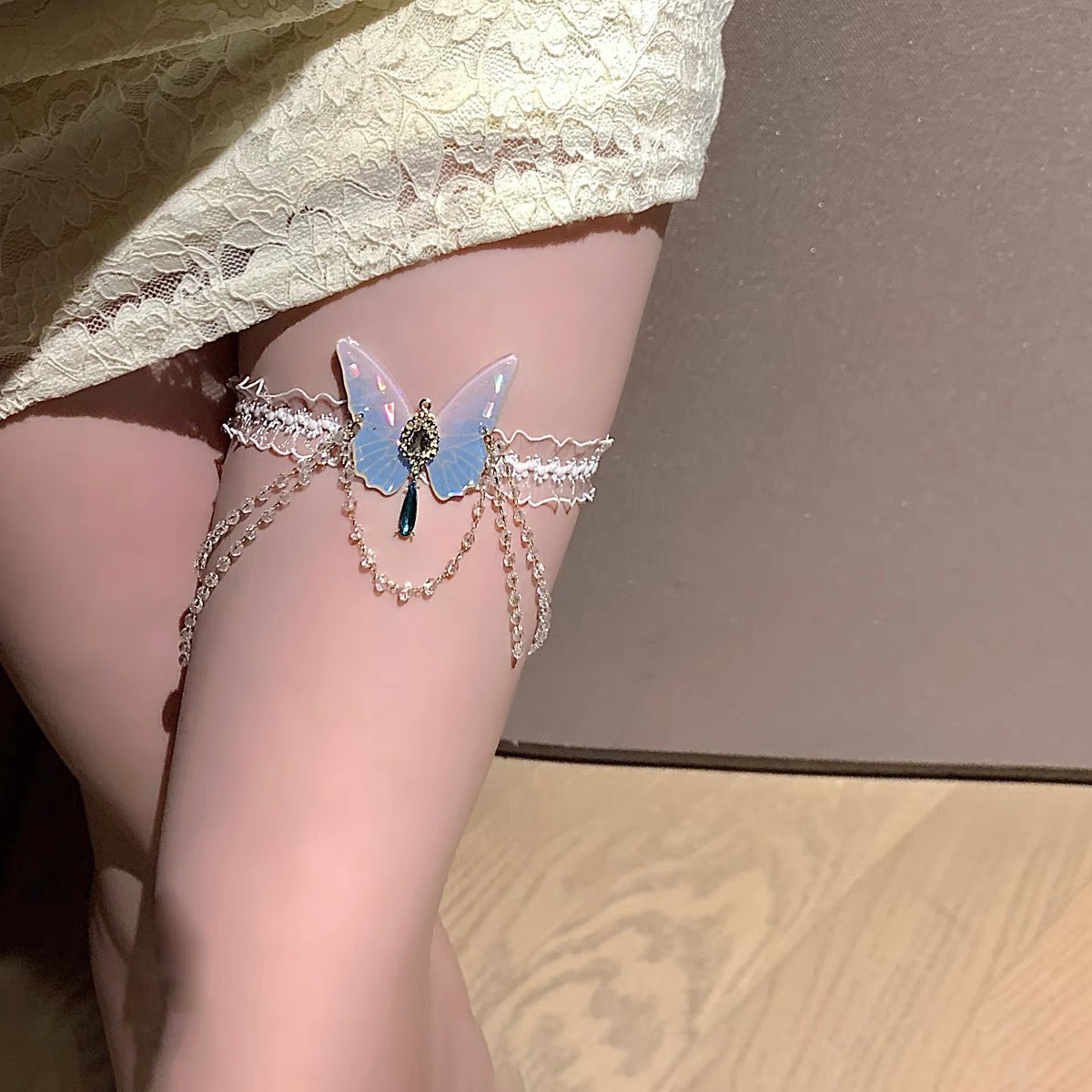 Fashionable Butterfly Pattern  - đánh giá và giá Body Jewels