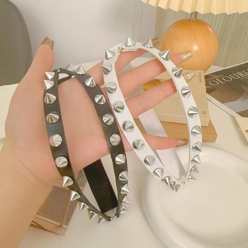 Double Row Cone Spike Leg Gart - đánh giá và giá Body Jewelry Art